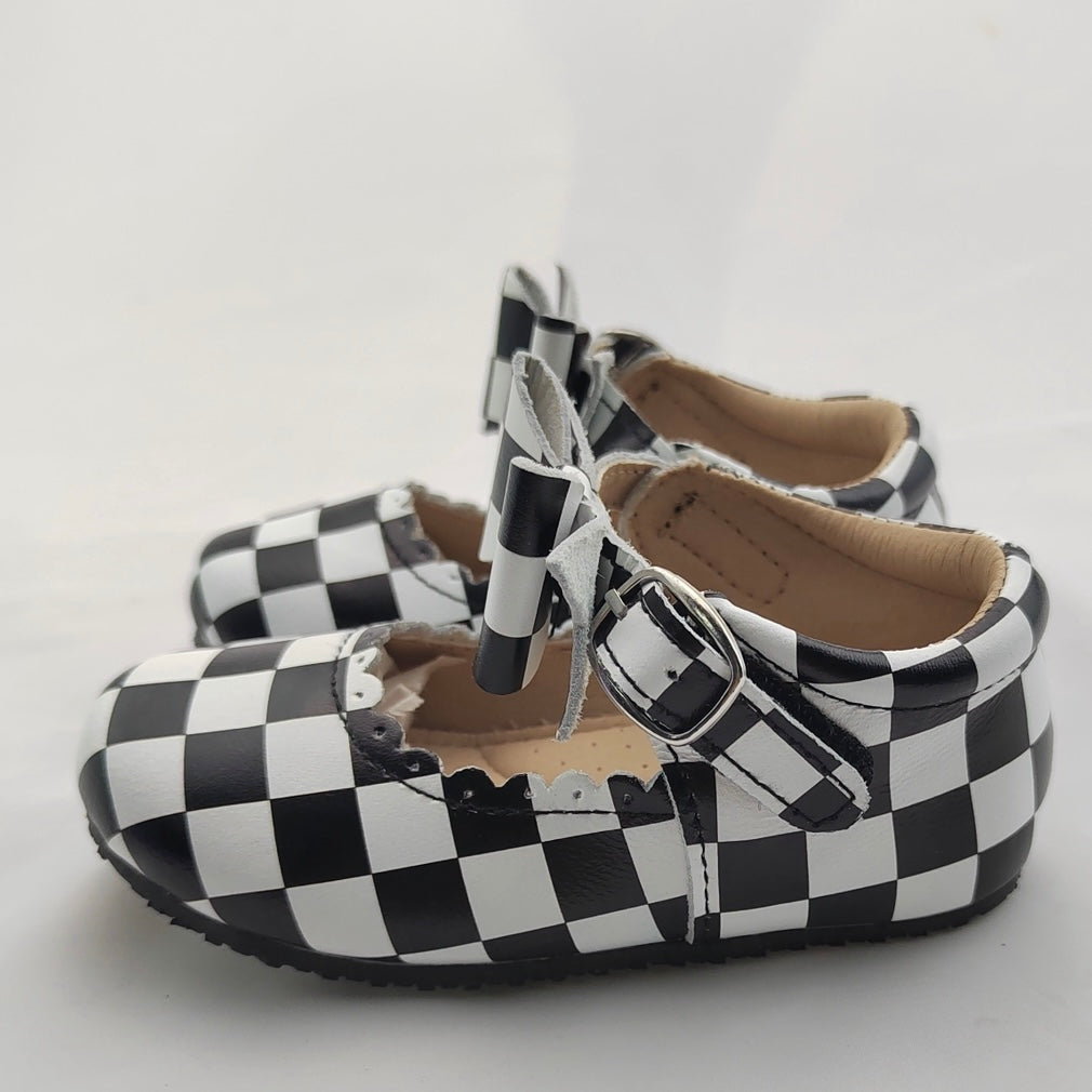 RTS Checkered Livs (SIZE 7)
