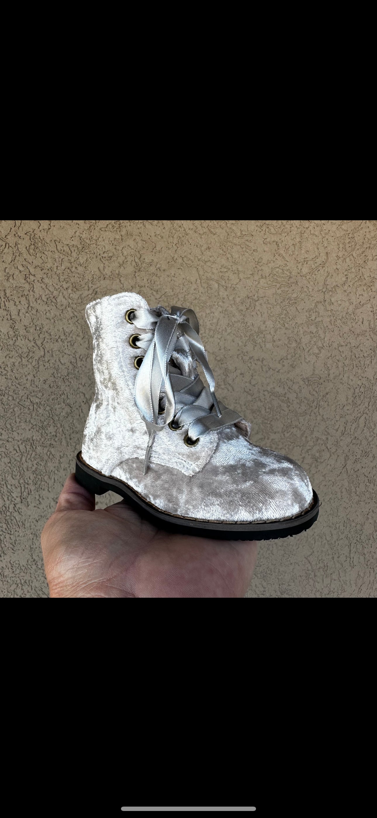 RTS Cream Crushed Velvet Combats