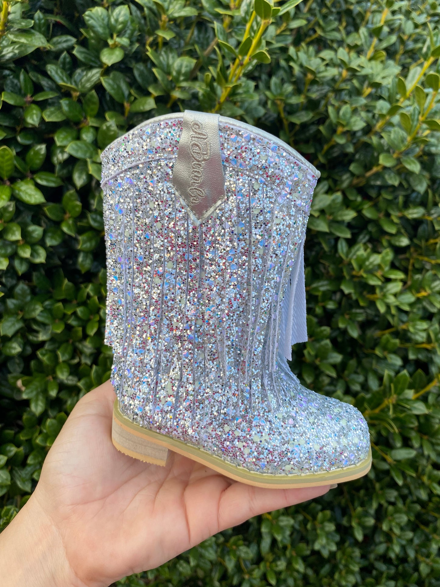 RTS Glow Silver Cowgirls (SZ BK4)