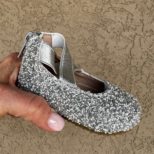 RTS IMPERFECT Silver Pearl Ballerinas (SZ2)