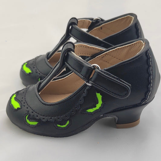 RTS Green GLOW Bats Heels (size 6)
